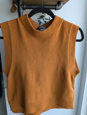 French Connection Mock Neck Sweater Vest Rust Orange Ribbed Knit Size Small